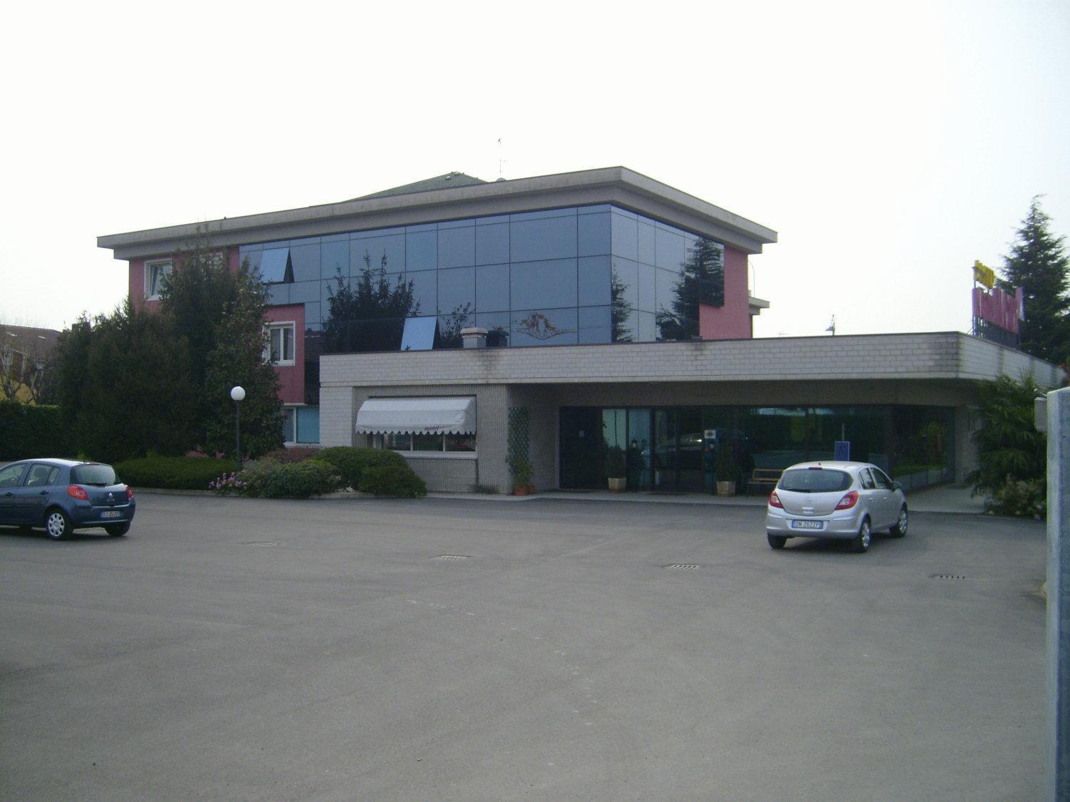 Art & Hotel Treviolo Esterno foto